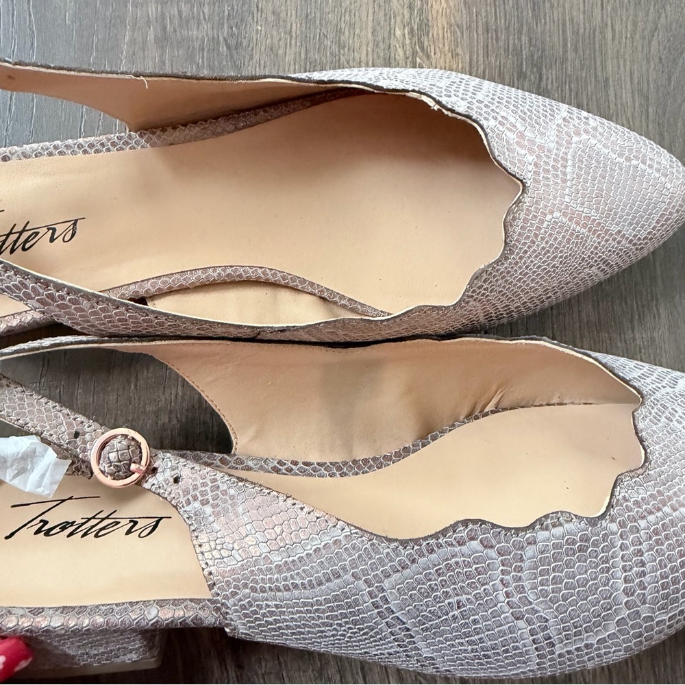 NIB Trotter’s Joselyn Slingback | Rose Gold Metallic | Size: 9W - Picture 9 of 9